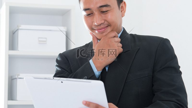 亚马逊运营与eBay运营：新手入门的关键考量